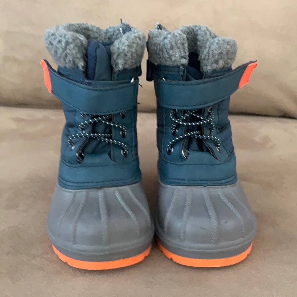 Like New Cat & Jack Winter Boots Size 6